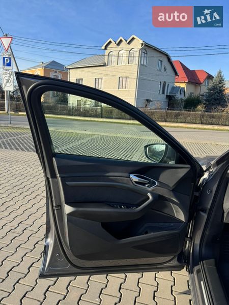 Внедорожник / Кроссовер Audi e-tron 2021 в Ивано-Франковске