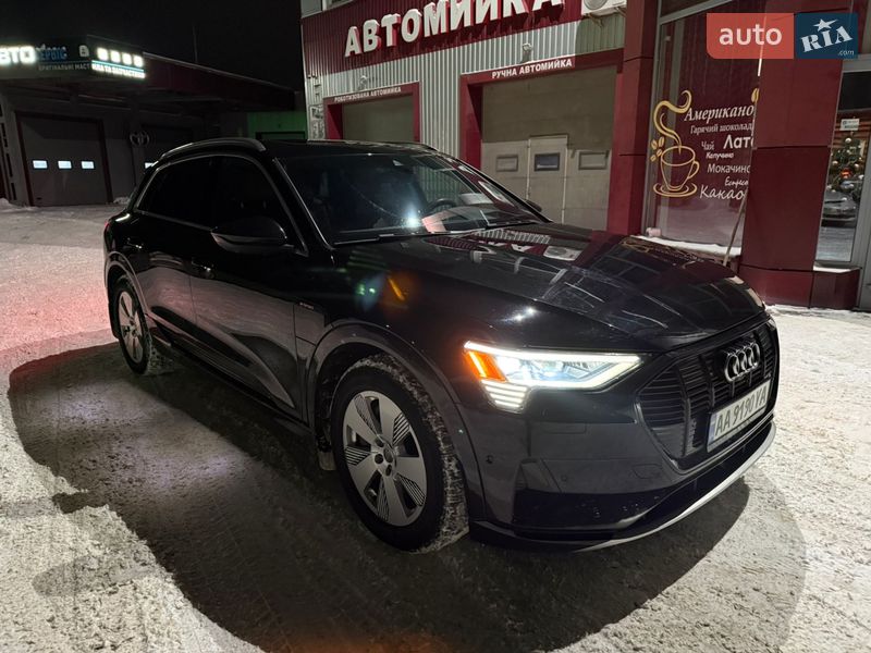 Внедорожник / Кроссовер Audi e-tron 2019 в Луцке