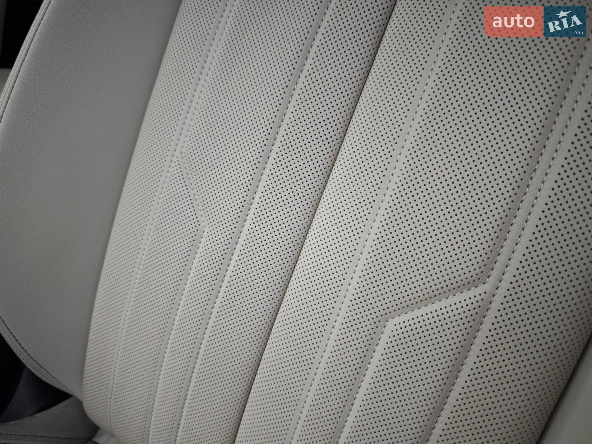 2021 Audi e-tron - мініатюра 31