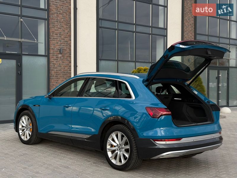 Внедорожник / Кроссовер Audi e-tron 2019 в Тернополе