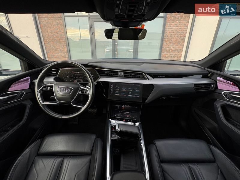Внедорожник / Кроссовер Audi e-tron 2019 в Тернополе