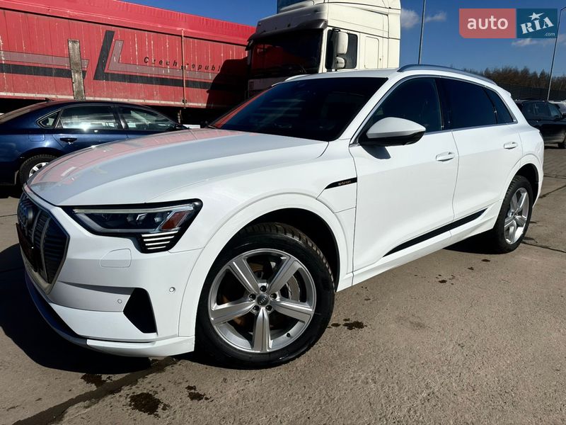 Внедорожник / Кроссовер Audi e-tron 2019 в Львове