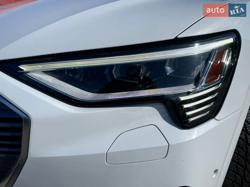 Внедорожник / Кроссовер Audi e-tron 2019 в Львове
