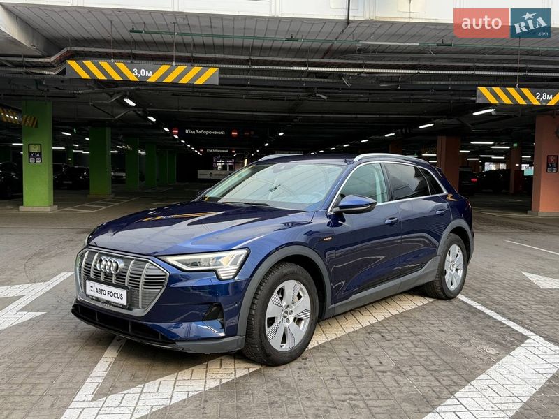 Внедорожник / Кроссовер Audi e-tron 2021 в Киеве