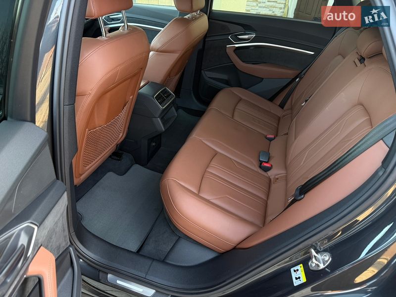 Внедорожник / Кроссовер Audi e-tron 2020 в Коломые