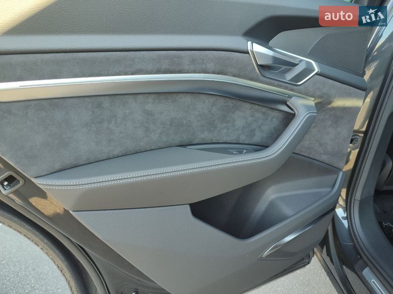 Внедорожник / Кроссовер Audi e-tron 2020 в Киеве