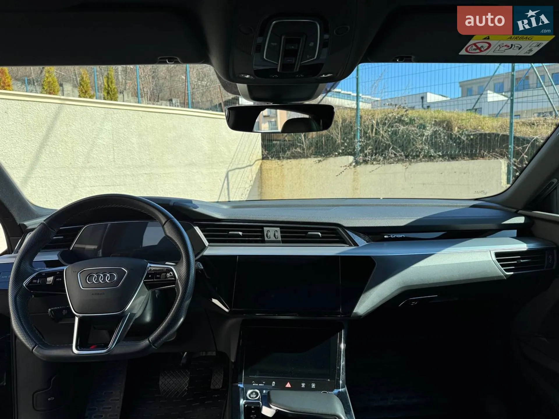 2021 Audi e-tron - мініатюра 13