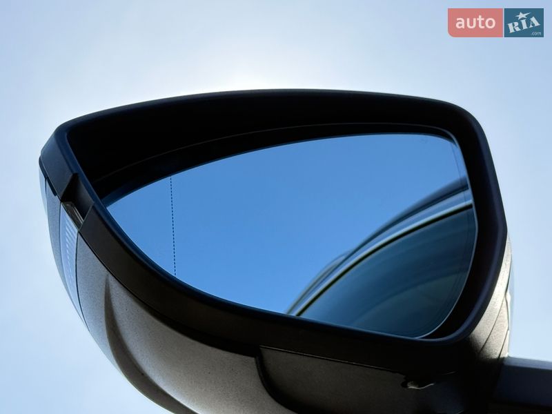 Позашляховик / Кросовер Audi e-tron 2022 в Луцьку