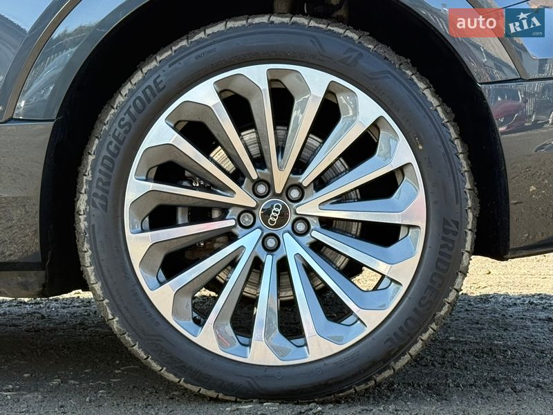 Позашляховик / Кросовер Audi e-tron 2022 в Луцьку