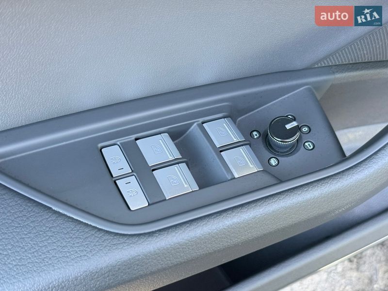 Позашляховик / Кросовер Audi e-tron 2022 в Луцьку