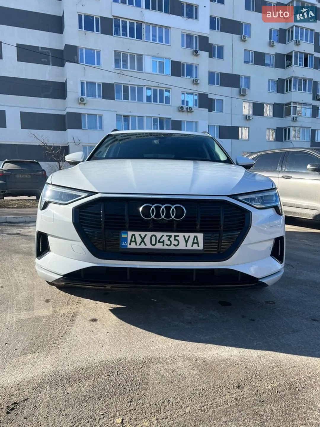 2020 Audi e-tron - мініатюра 2