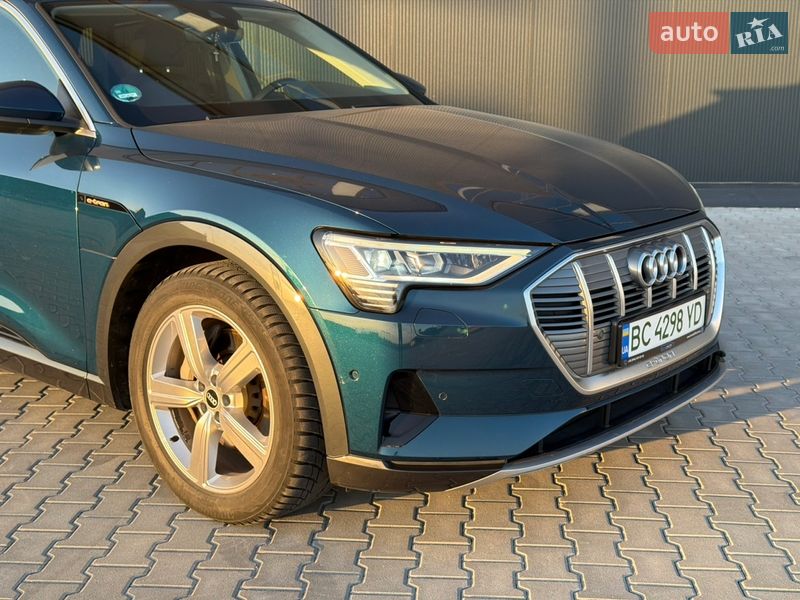 Позашляховик / Кросовер Audi e-tron 2021 в Львові