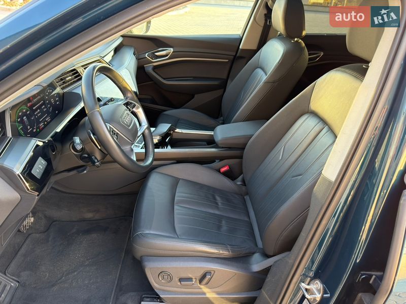 Позашляховик / Кросовер Audi e-tron 2021 в Львові