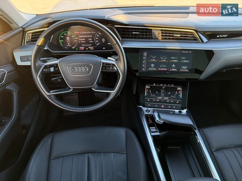 Позашляховик / Кросовер Audi e-tron 2021 в Львові