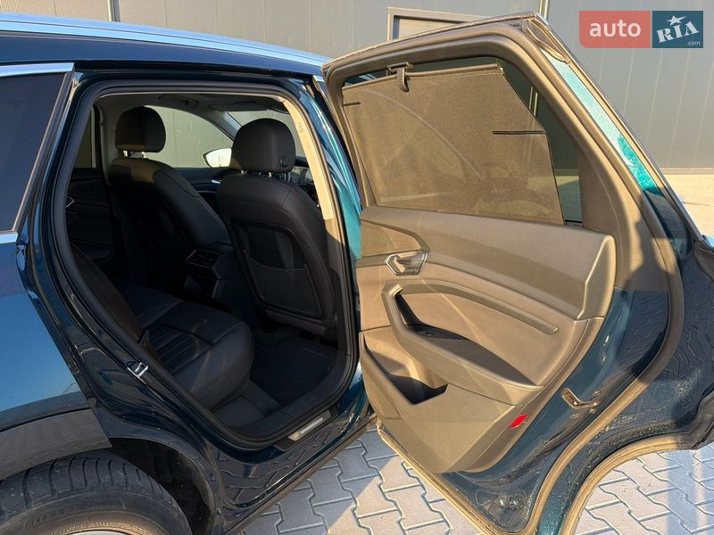 Позашляховик / Кросовер Audi e-tron 2021 в Львові