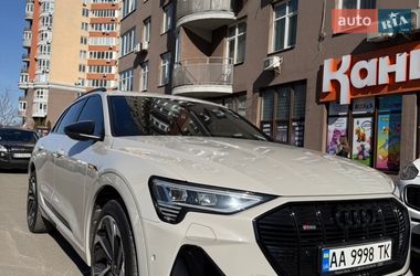 Внедорожник / Кроссовер Audi e-tron 2021 в Киеве