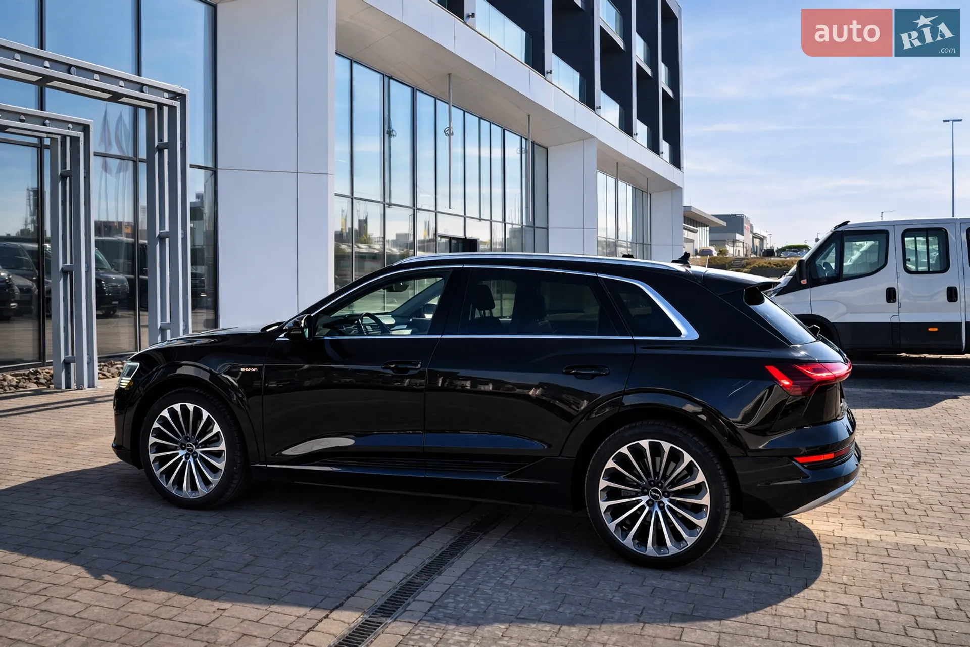 2021 Audi e-tron - мініатюра 29