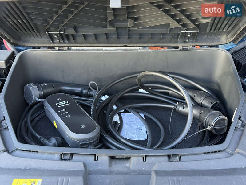 Внедорожник / Кроссовер Audi e-tron 2022 в Хмельницком