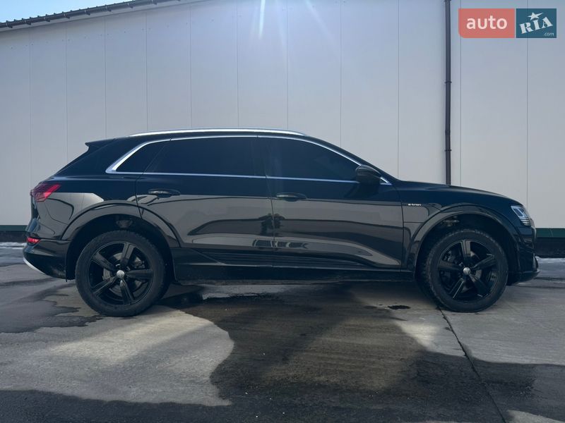 Внедорожник / Кроссовер Audi e-tron 2020 в Виннице