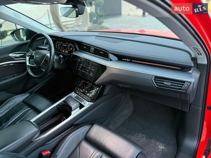 Внедорожник / Кроссовер Audi e-tron 2019 в Львове