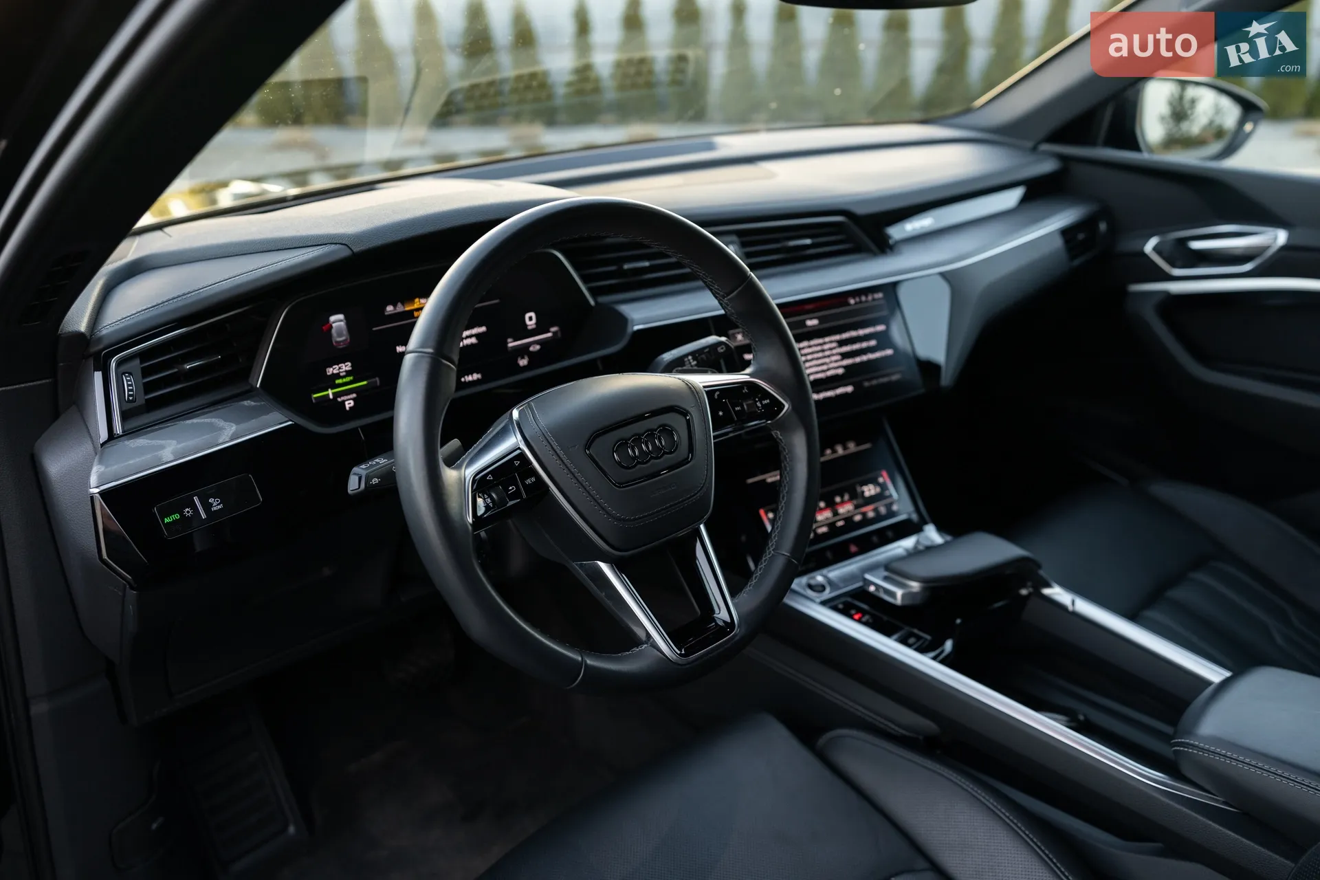 2022 Audi e-tron - мініатюра 10