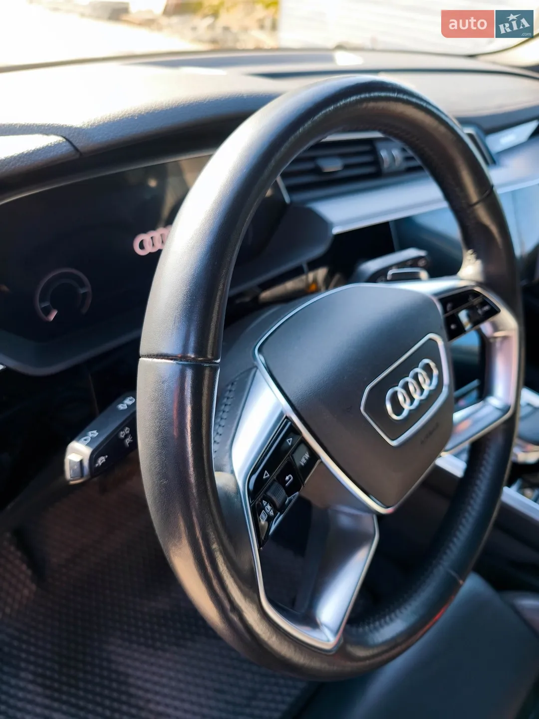 2019 Audi e-tron - мініатюра 19