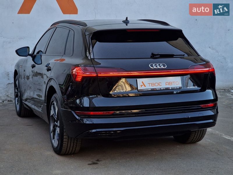 Позашляховик / Кросовер Audi e-tron 2021 в Одесі