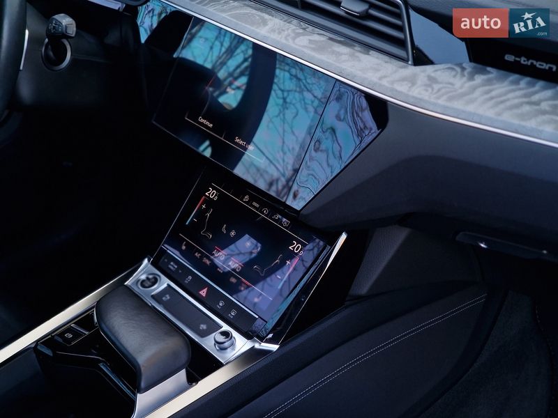 Позашляховик / Кросовер Audi e-tron 2021 в Одесі