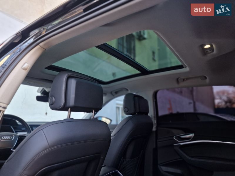Позашляховик / Кросовер Audi e-tron 2021 в Одесі