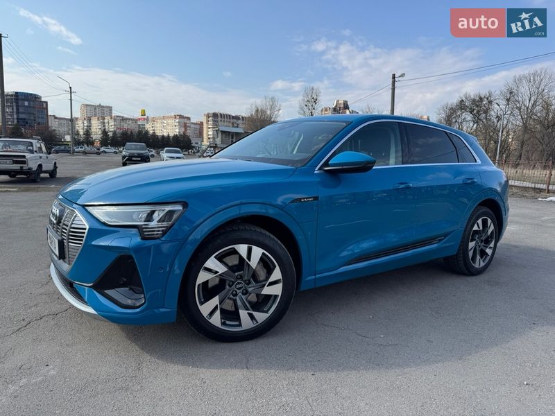Audi e-tron 2021