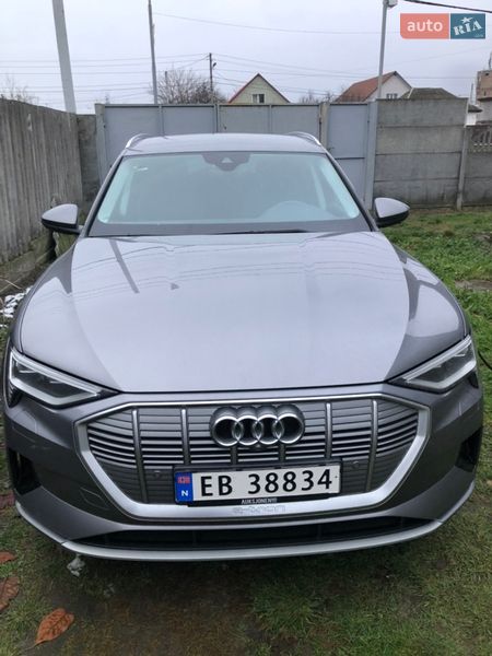 Внедорожник / Кроссовер Audi e-tron 2020 в Броварах фото 45 Внедорожник / Кроссовер Audi e-tron 2020 в Броварах