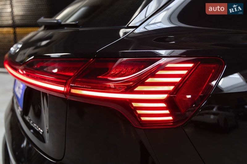 Внедорожник / Кроссовер Audi e-tron 2019 в Луцке