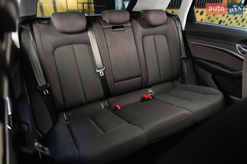 Внедорожник / Кроссовер Audi e-tron 2019 в Луцке