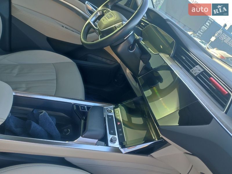 Внедорожник / Кроссовер Audi e-tron 2020 в Киеве