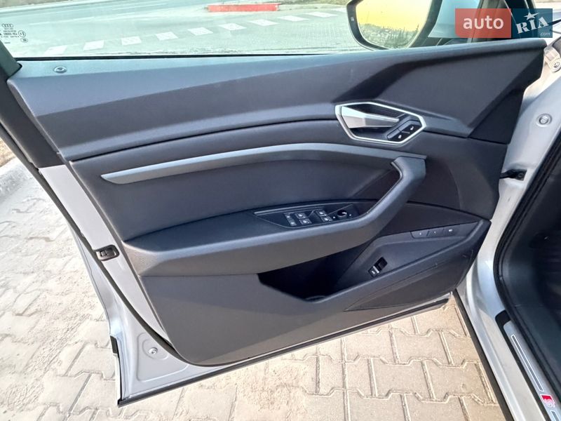 Внедорожник / Кроссовер Audi e-tron 2021 в Тернополе