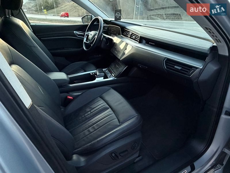 Внедорожник / Кроссовер Audi e-tron 2021 в Тернополе