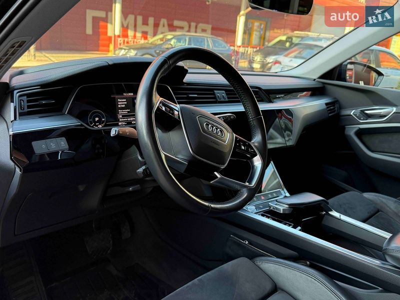 Внедорожник / Кроссовер Audi e-tron 2020 в Львове