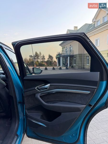Внедорожник / Кроссовер Audi e-tron 2020 в Львове
