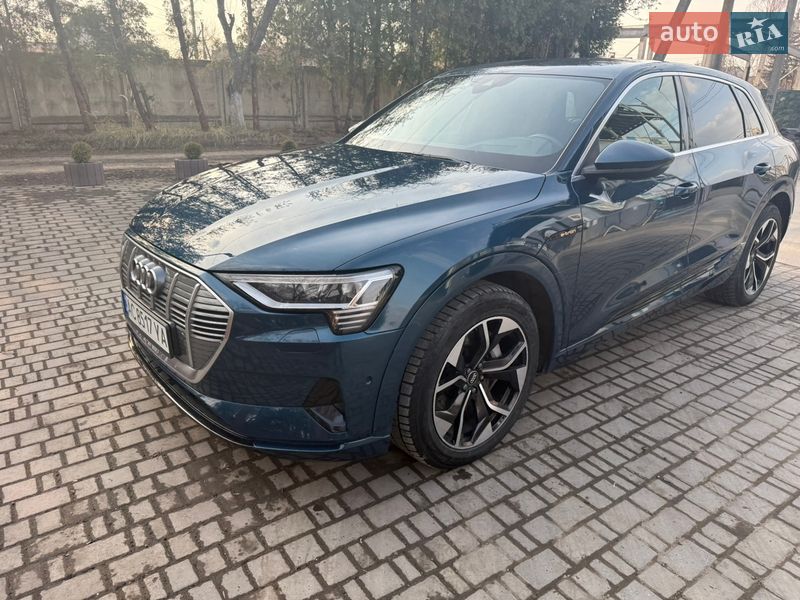 Внедорожник / Кроссовер Audi e-tron 2021 в Луцке