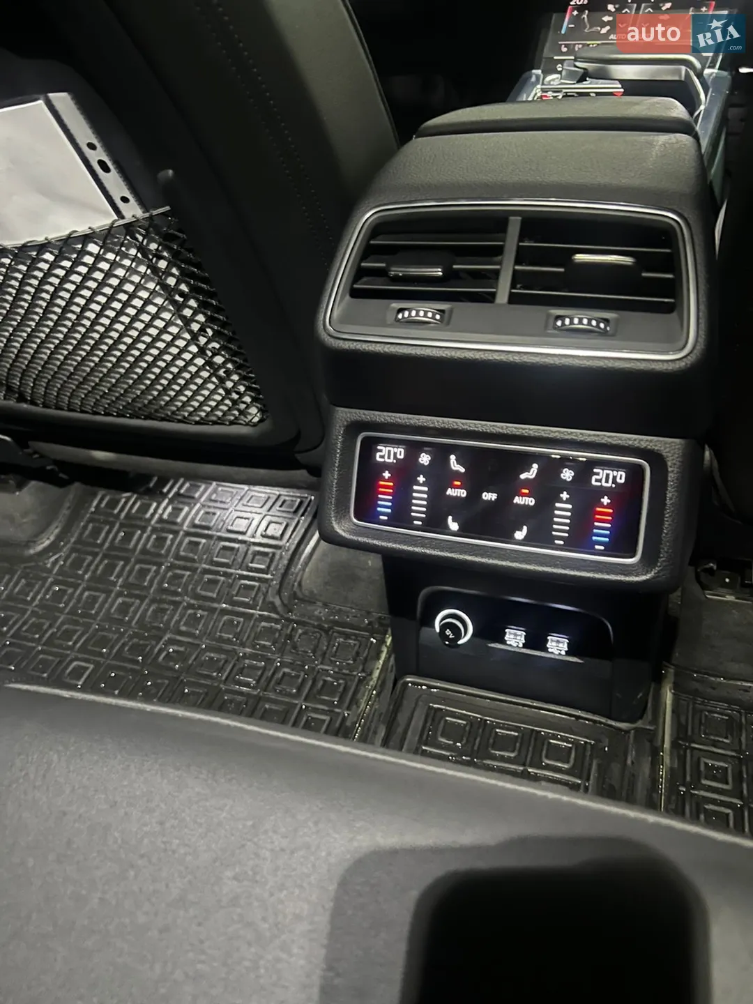 2019 Audi e-tron - мініатюра 11