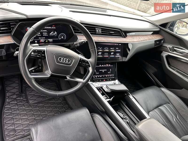 Внедорожник / Кроссовер Audi e-tron 2019 в Запорожье