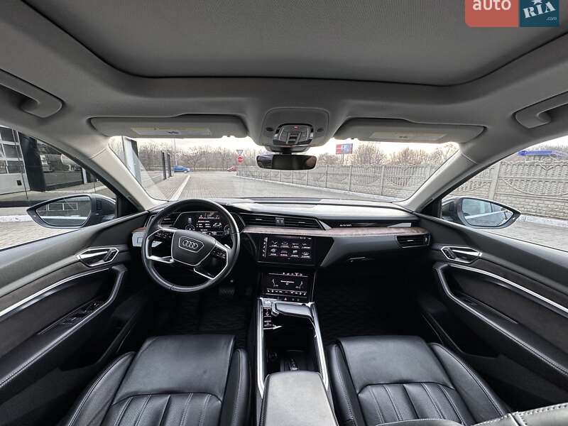 Внедорожник / Кроссовер Audi e-tron 2019 в Запорожье