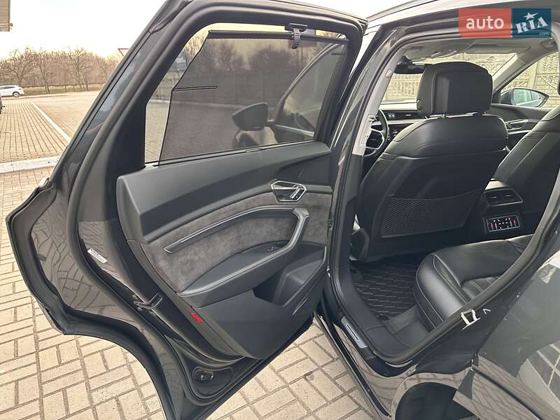 Внедорожник / Кроссовер Audi e-tron 2019 в Запорожье