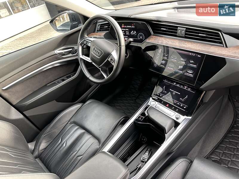 Внедорожник / Кроссовер Audi e-tron 2019 в Запорожье