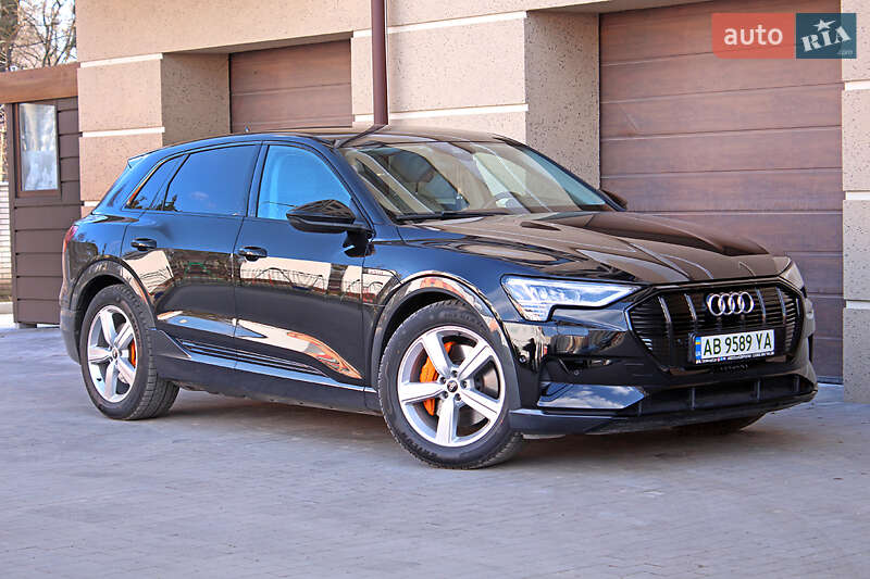 Позашляховик / Кросовер Audi e-tron 2021 в Вінниці