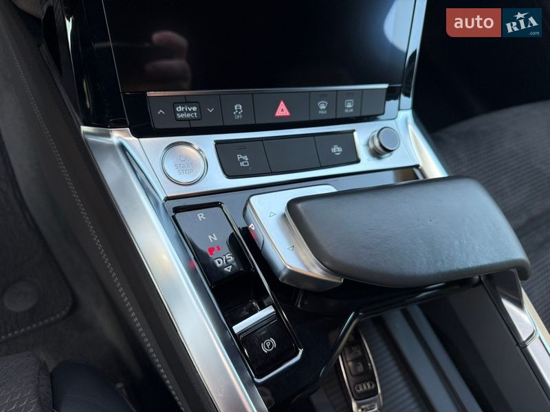 Позашляховик / Кросовер Audi e-tron 2019 в Чернівцях фото 20 Позашляховик / Кросовер Audi e-tron 2019 в Чернівцях