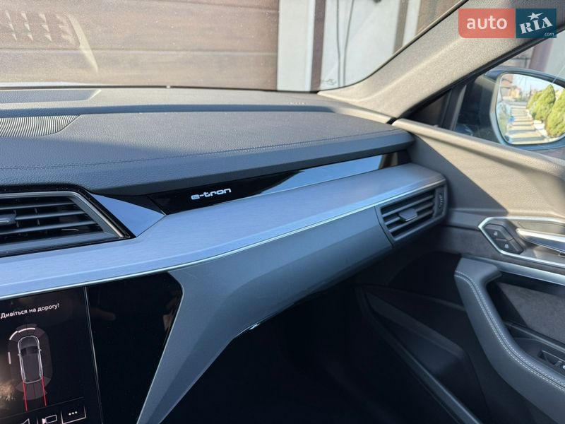 Позашляховик / Кросовер Audi e-tron 2019 в Чернівцях фото 41 Позашляховик / Кросовер Audi e-tron 2019 в Чернівцях