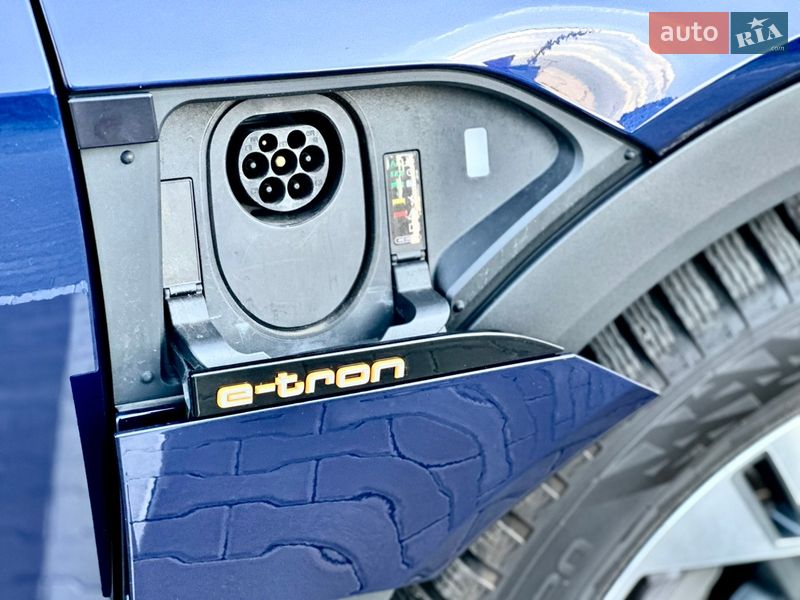Внедорожник / Кроссовер Audi e-tron 2019 в Киеве фото 33 Внедорожник / Кроссовер Audi e-tron 2019 в Киеве