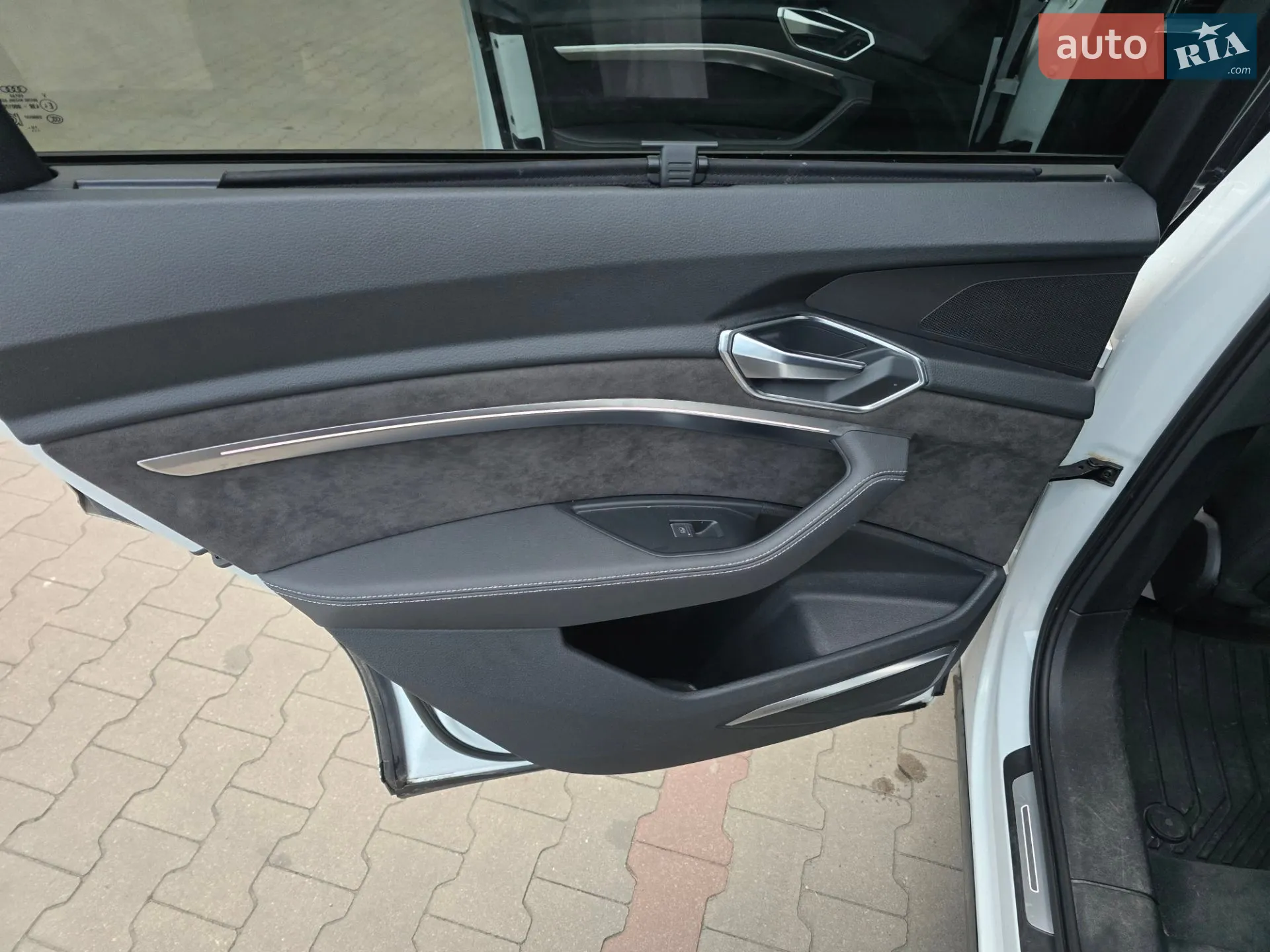 2019 Audi e-tron - мініатюра 18