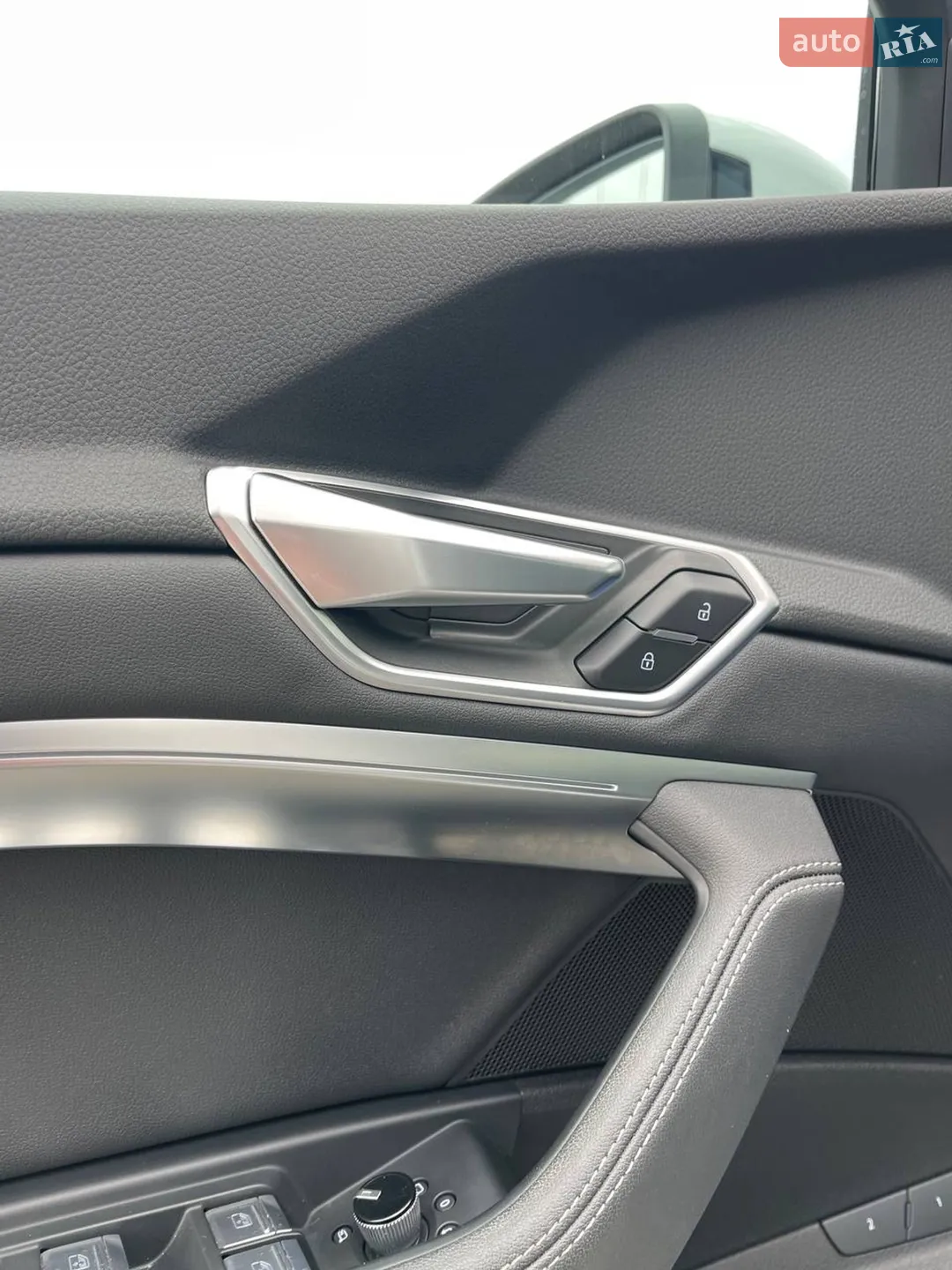 2021 Audi e-tron - мініатюра 11